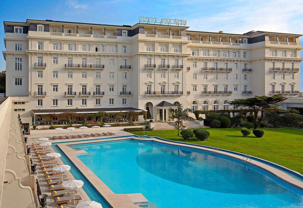 Lisbon wedding venues 2022: Hotel Palácio Estoril (Estoril)
