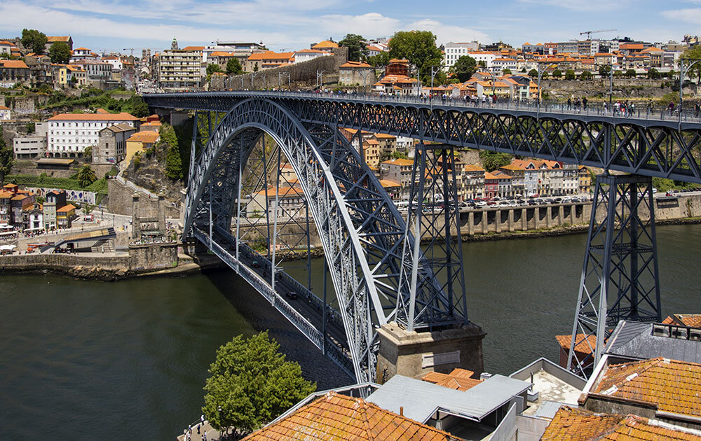 Porto is a good idea for destination wedding in Portugal